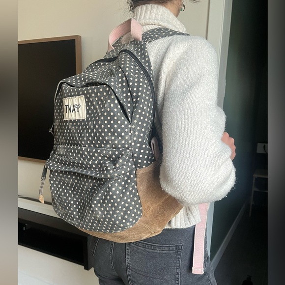 TNA Backpack - Picture 4 of 4
